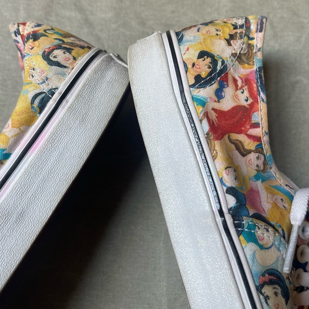 Vans x Disney Princess HTF Women’s Size 9.5 + Glitter Coated - Picture 8 of 12